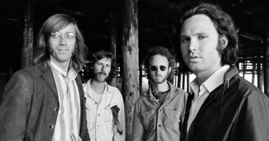 The Doors - Raiders on the Storm (1971)